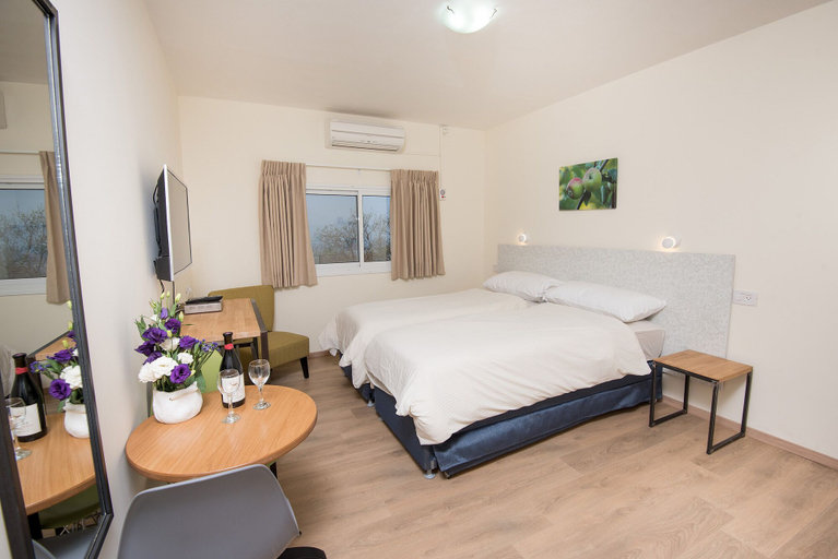Bedroom 3, Aloney HaBashan - Guest Village