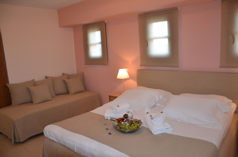 Bedroom 4, Helianthus Guesthouse, Central Macedonia