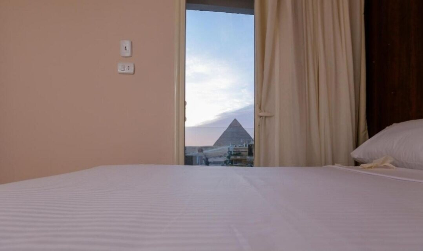 Bedroom 3, Sky pyramids, Unorganized in Al Jizah