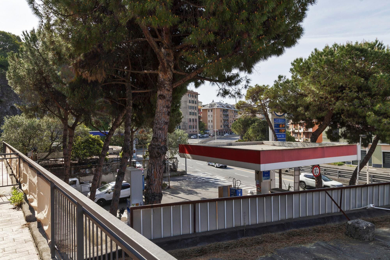Room 2, Shelley Apartments - Sky by Wonderful Italy, Genova