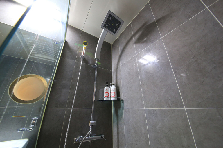 Bathroom 4, Hotel M Story, Suwon