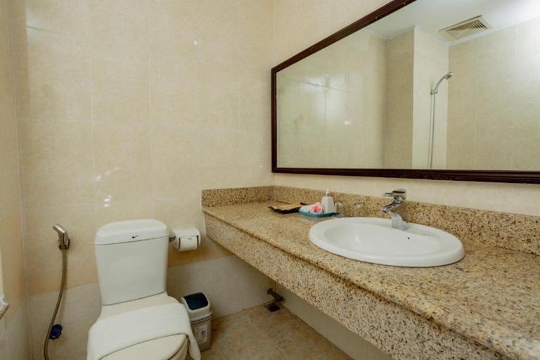 Bathroom 5, Sea and Sand Hotel, Da Nang