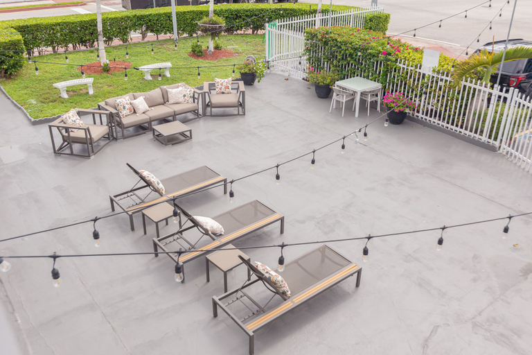 Food & Drinks, Boutique Apartments Miami, Miami-Dade