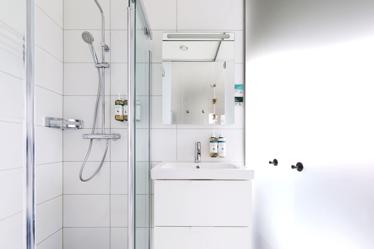 Bathroom 3, Numa Zurich Turi, Zürich