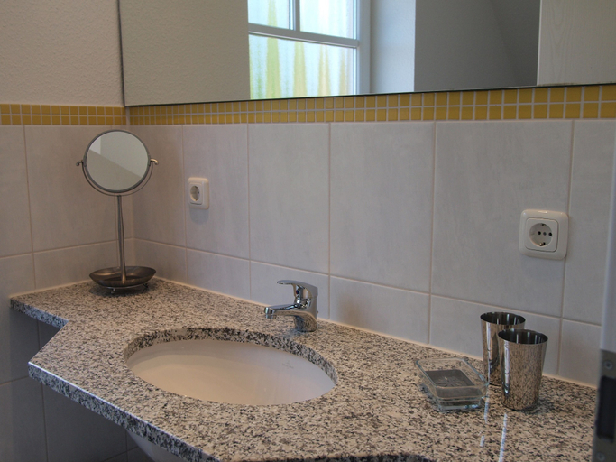 Bathroom 3, Bauernhof Koehlbrandt, Ostholstein