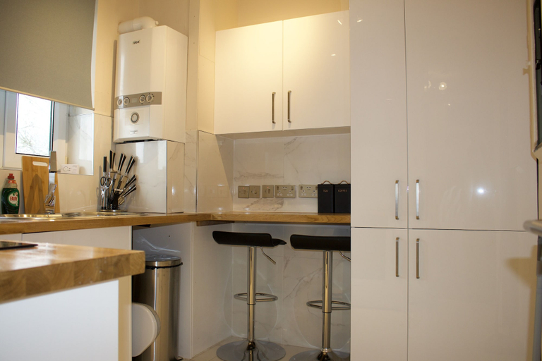 Others 4, Umbrella Properties Woolwich London, London