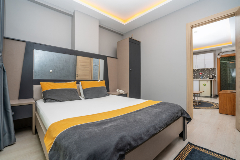 Bedroom 4, COMFORT INN SUITE, Kadıköy