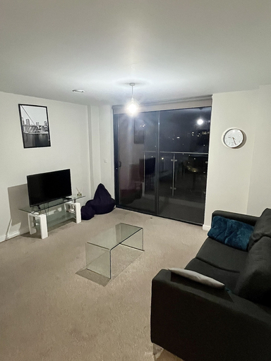 Interior 2, Stunning 2-bed Apartment in Salford, Manchester