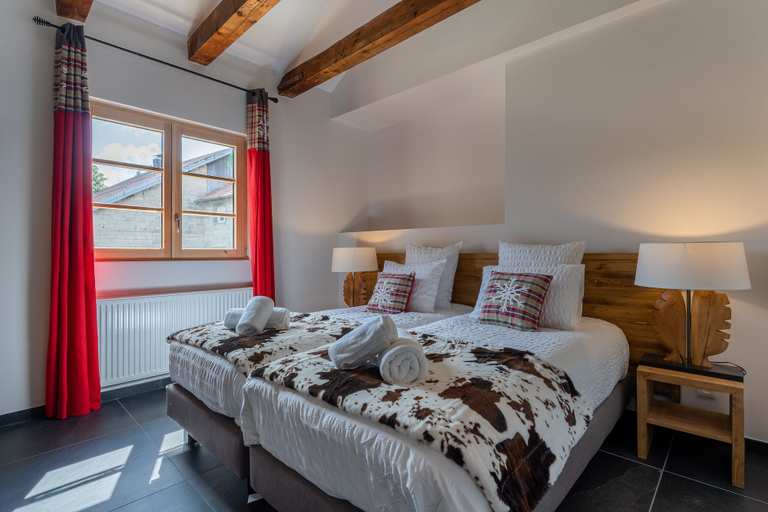 Bedroom 3, Géraniums et Neige Fraîche, Doubs
