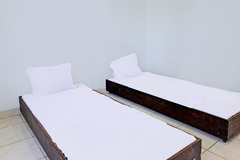Bedroom 2, SPOT ON 92374 Penginapan Rusunawa, Malang