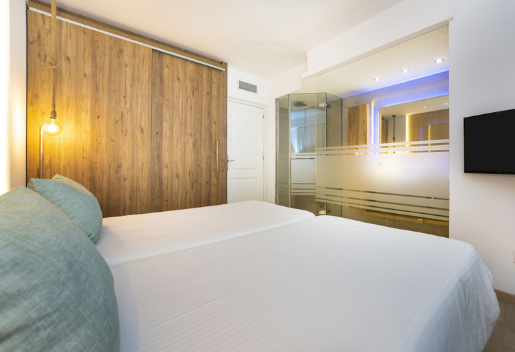Bedroom 3, Apartamentos Sinfony, Baleares