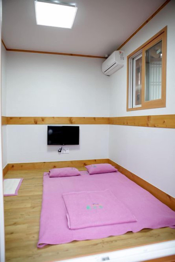 Bedroom 5, Heungbuga Hanok Guesthouse, Jeonju