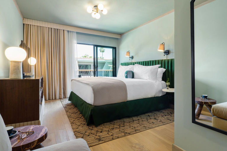 Bedroom 3, Palihotel Hollywood near Universal Studios, Los Angeles