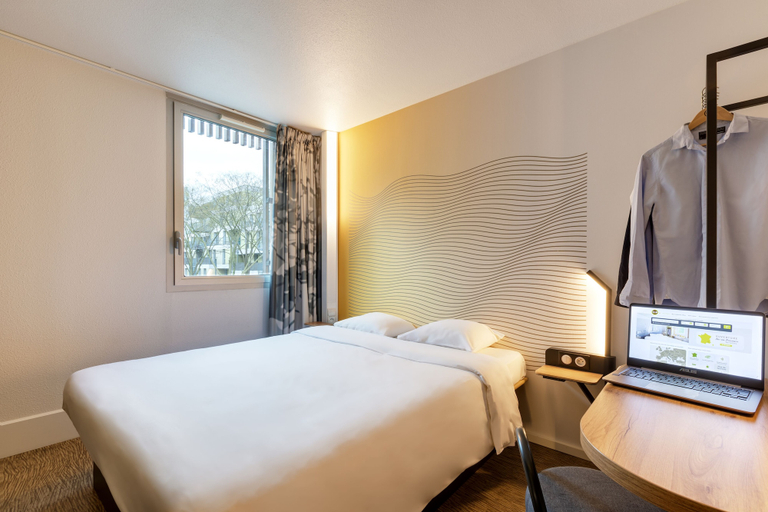 Bedroom 3, B&B HOTEL Lille Centre Grand Palais, Nord