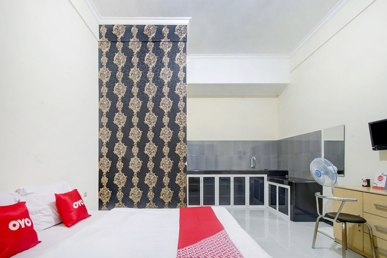 Bedroom 5, Capital O 90151 Guest House 180, Malang