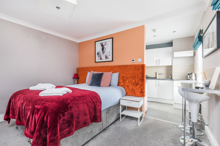 Bedroom 3, Ashbys, Portsmouth