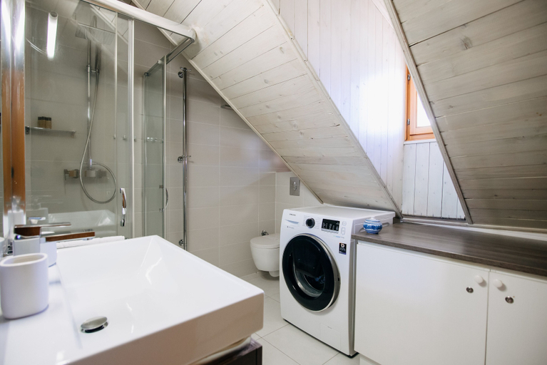 Bathroom 4, Secret Orange by DuHomes, Dubrovnik