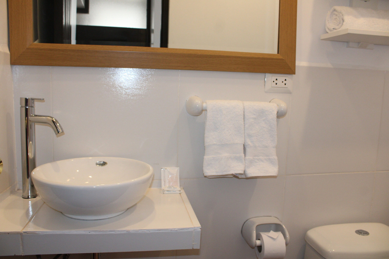 Bathroom 3, Collection Machupicchu, Urubamba