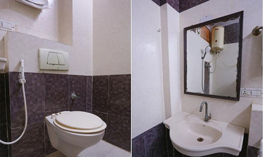 Bathroom 3, FabHotel Red Roof Residency, Gautam Buddha Nagar