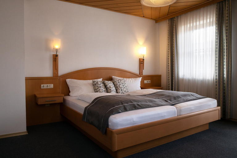 Bedroom 2, Landhotel und Gasthof Schmalhofer, Passau