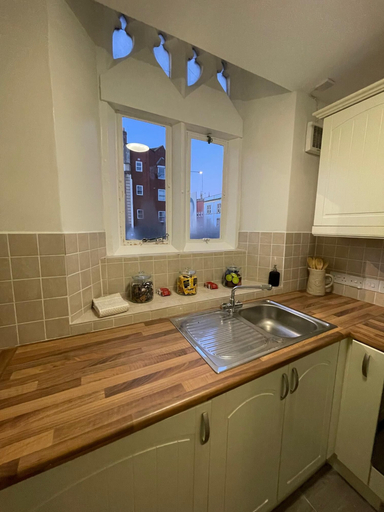 Others 4, Gated Stunning Period Studio in Vibrant Bristol, Bristol