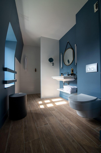 Bathroom 4, Naâd Hotel, Dordogne