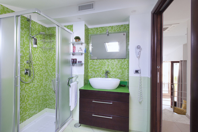 Bathroom 2, Estate4home - Casa Cristina Green, Napoli