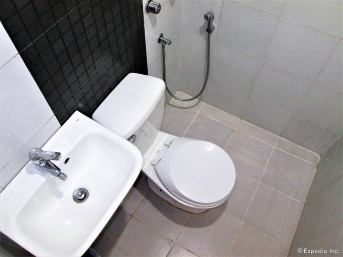 Bathroom 4, G-Galyx InnHotel, Cagayan de Oro City