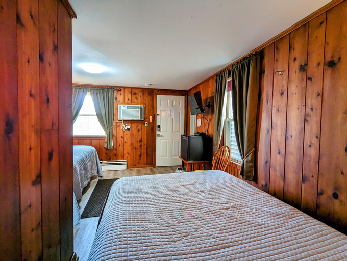 Bedroom 13