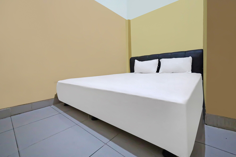 Bedroom 2, Hotel O Pondokan Tali Super, Parepare