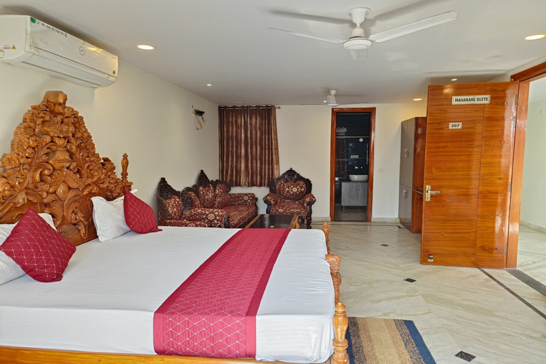 Bedroom 2, Hotel Right Palace And Banquet, Delhi