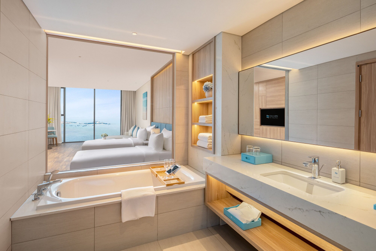 Bathroom 5, A La Carte Ha Long Bay Managed by TASECO, Hạ Long
