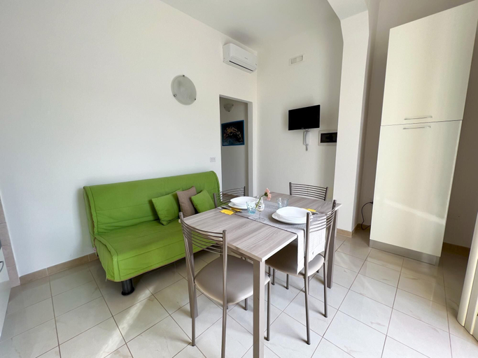 Room 2, Appartamento 71 in Casalabate, Lecce