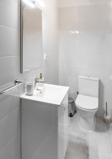 Bathroom 4, Lalitana Townhouse, Lagos