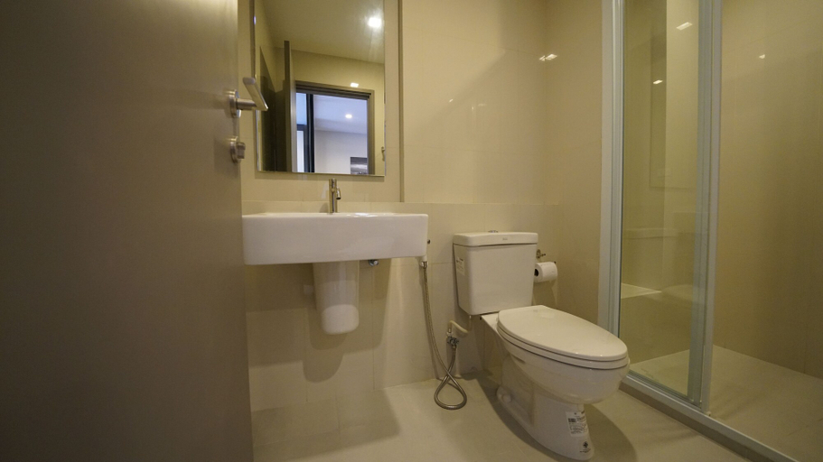 Bathroom 3, The Base Central Pattaya BY U Plus, Pattaya