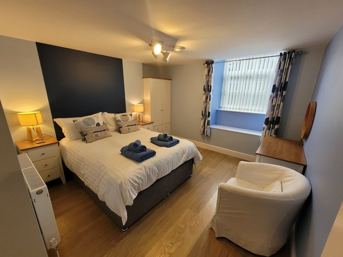 Bedroom 2, Llys Aeron Guest House, Ceredigion