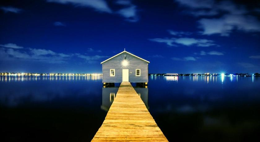 Perth City Retreat, Perth