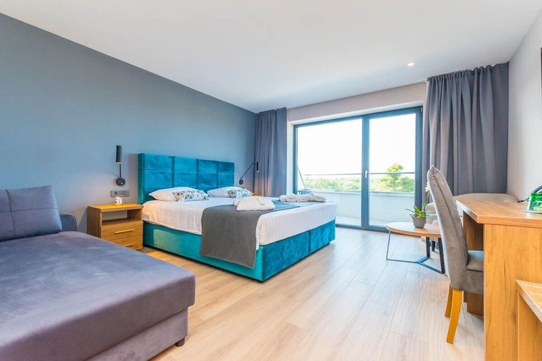 Bedroom 4, Hotel Delfin Lanterna, Poreč
