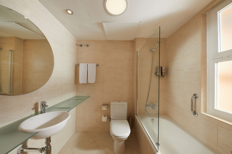 Bathroom 4, Belle Zurbarán Palma Hotel, Baleares