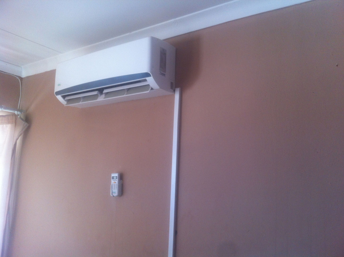 Others 5, Jeara Guest House, Bobonong