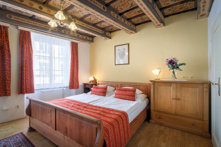 Bedroom 3, Red Lion, Praha 6