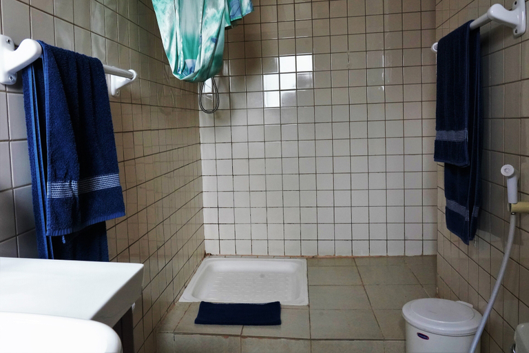 Bathroom 5, Tryst Boutique Hotel, Addis Abeba