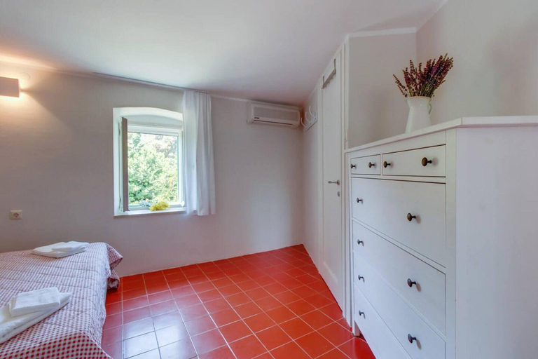 Interior 3, Lovely 15th Century Apartment in Osor, Mali Lošinj