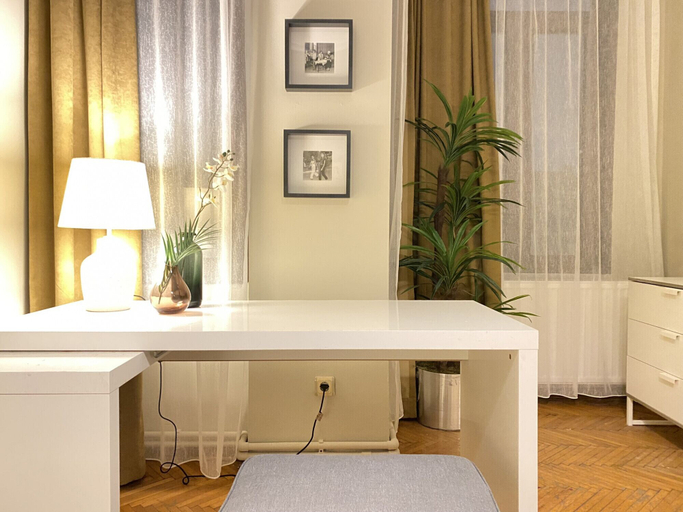 Others 4, Sleek Flat With Central Location in Beyoglu, Beyoğlu
