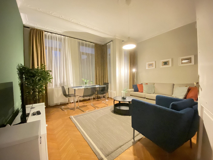 Others 5, Sleek Flat With Central Location in Beyoglu, Beyoğlu