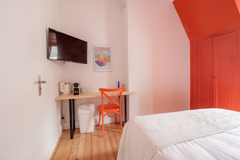 Bedroom 4, Le Coursarlon, Cher