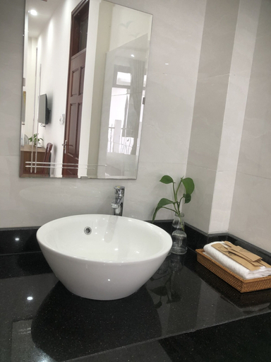 Bathroom 4, Phương's house, Da Nang