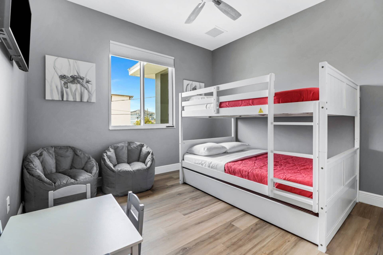 Bedroom 3, 5809 Lauder St, Lee