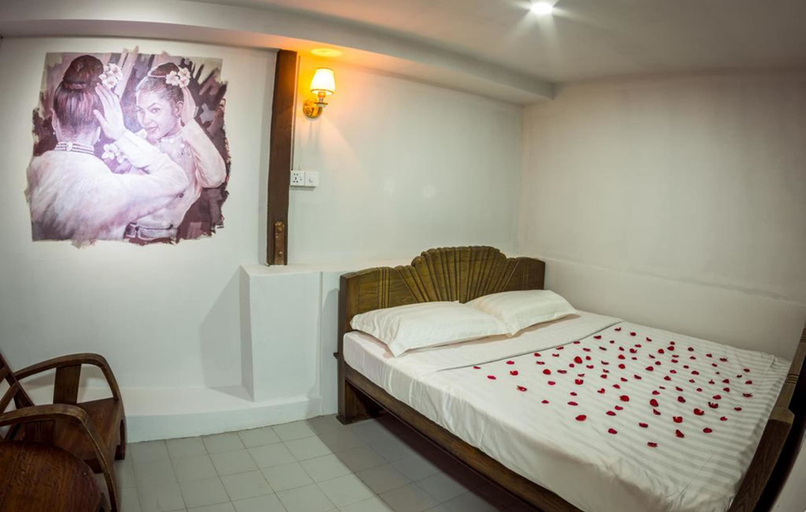 Bedroom 4, Shwe Yo Vintage Hostel, Yangon
