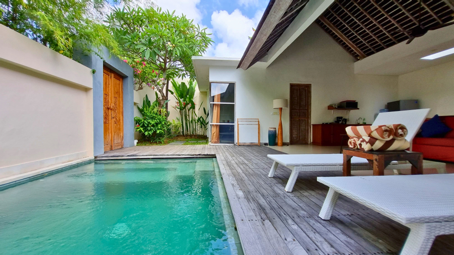 Swimming Pool 1